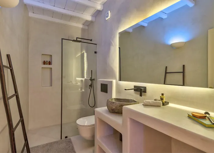 Mykonian Mews Hotel 3*