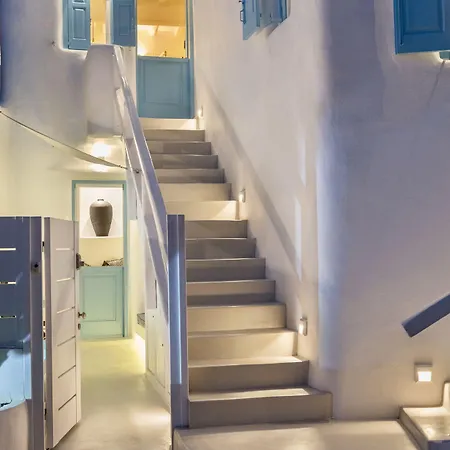 Mykonian Mews Hotel 3*
