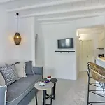 Mykonian Mews Hotel 3*